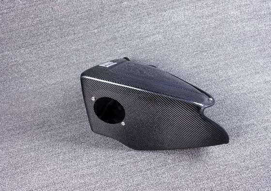 Compra de entrada de ar EDDY CF-R Melhore o desempenho do seu carro para a Volvo